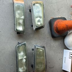 2006 Silverado Cat eye Headlights 