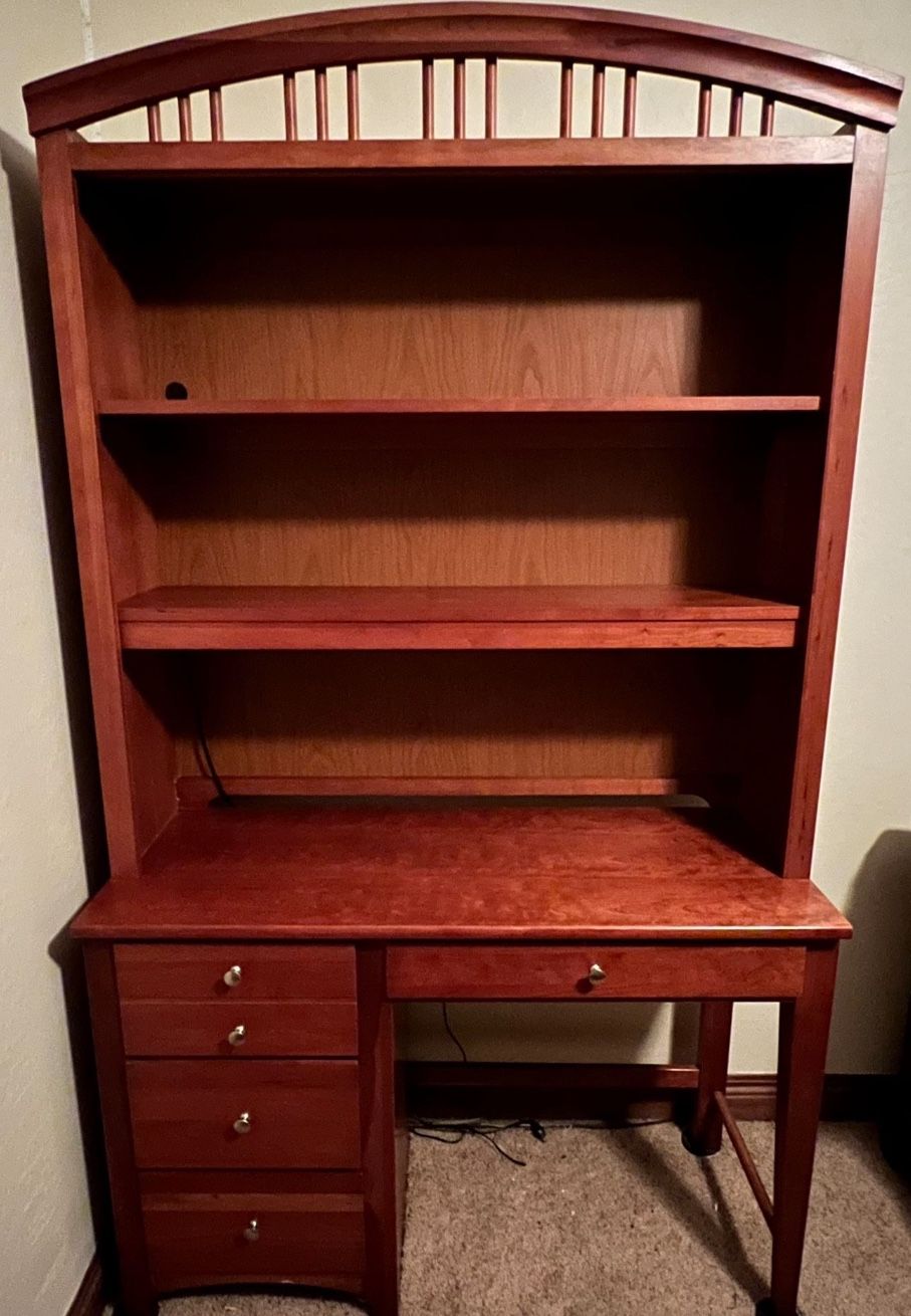 Stanley Furniture Young American Student Desk