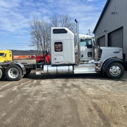 2009 Kenworth W900