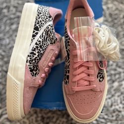 New Women Adidas Shoes Size 8 $40 Firm