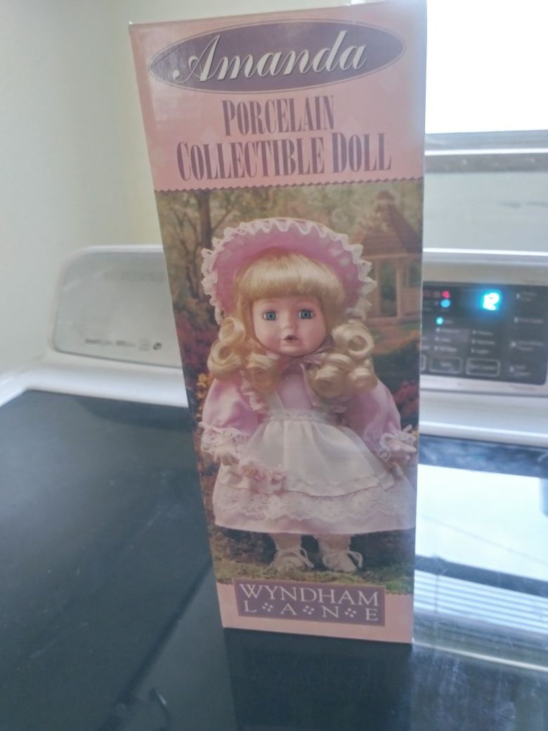 Amanda vintage doll