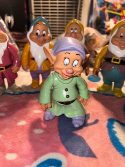 Disney Snow White Seven Dwarfs Figures Set