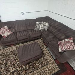Like New Microfiber Sectional with ottoman