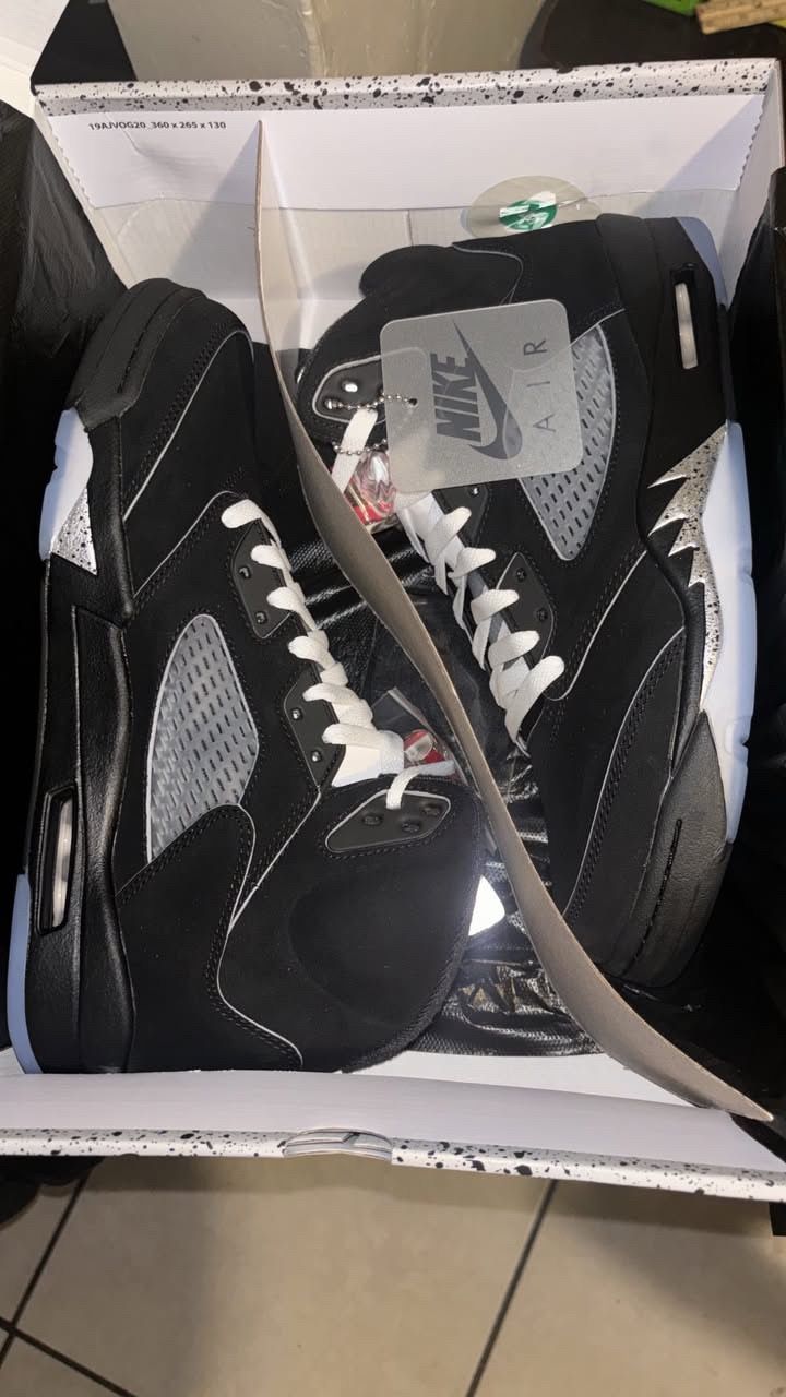 Jordan 5 Retro OG Black Metallic Reimagined