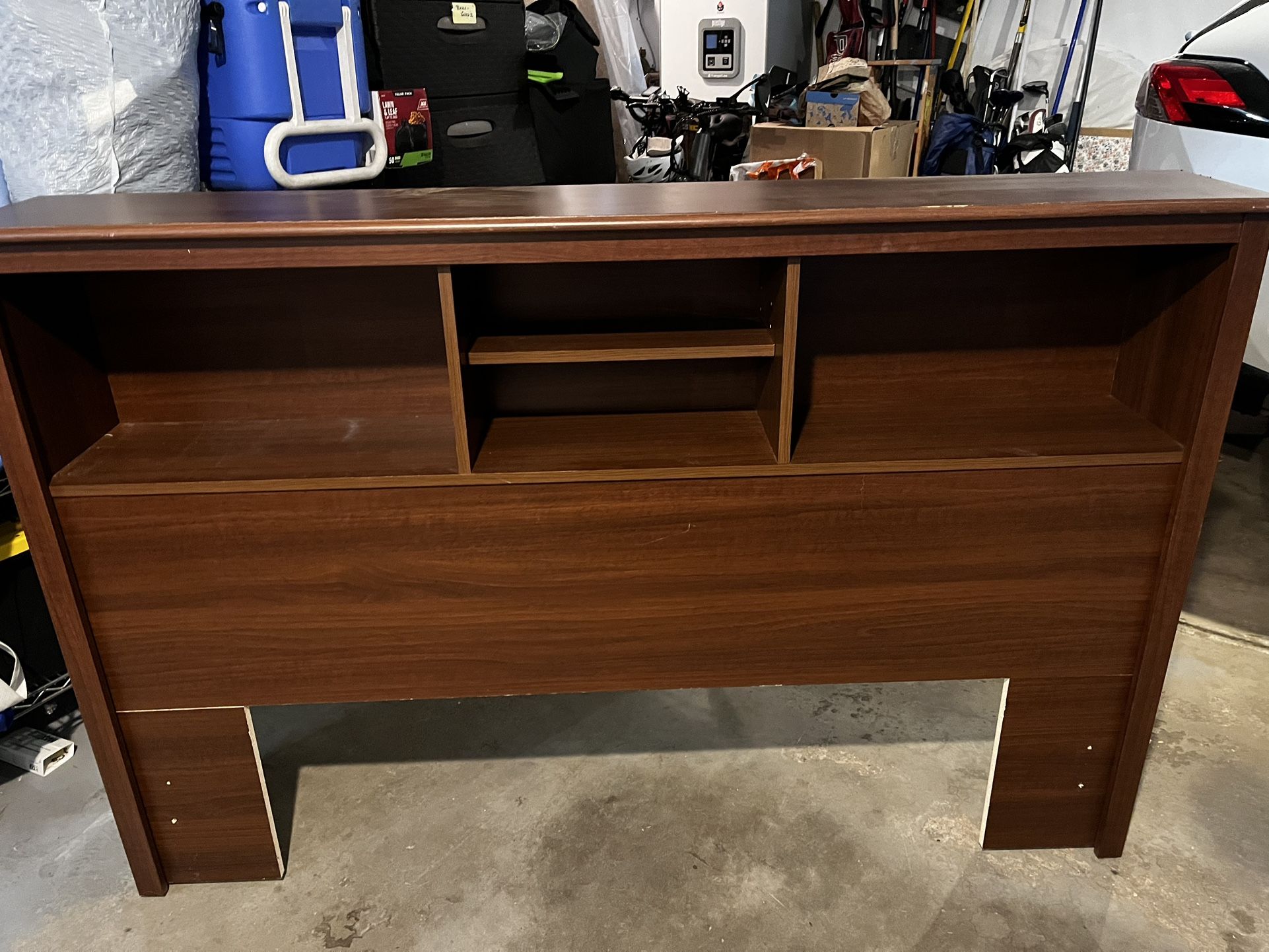 Headboard, Queen, Includes Bookshelves 