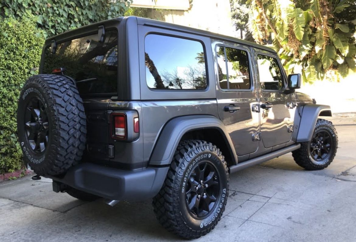 Jeep Hard Top: Off my 4 door 2021 Jeep Wrangler