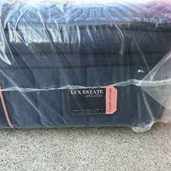 California King Stearns And Foster Lux Estate