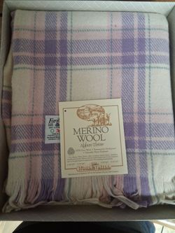 Merino wool throw