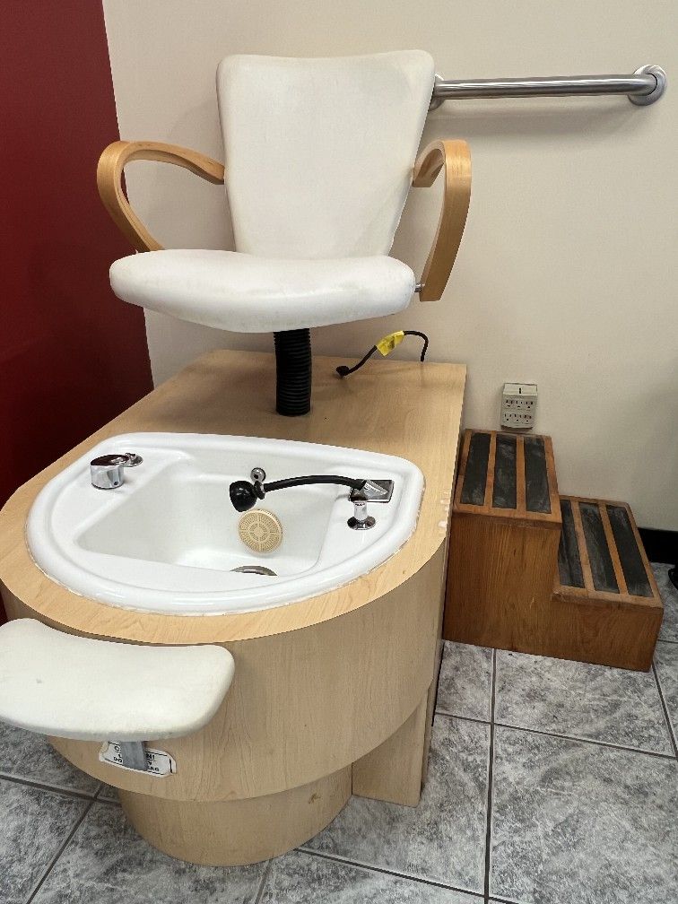 Belvedere pedicure station