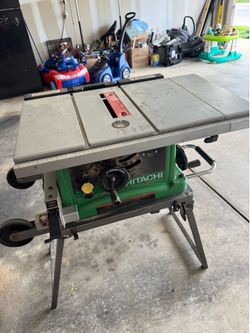Hitachi table saw