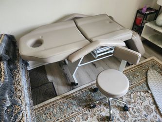 Micro blading bed and chair