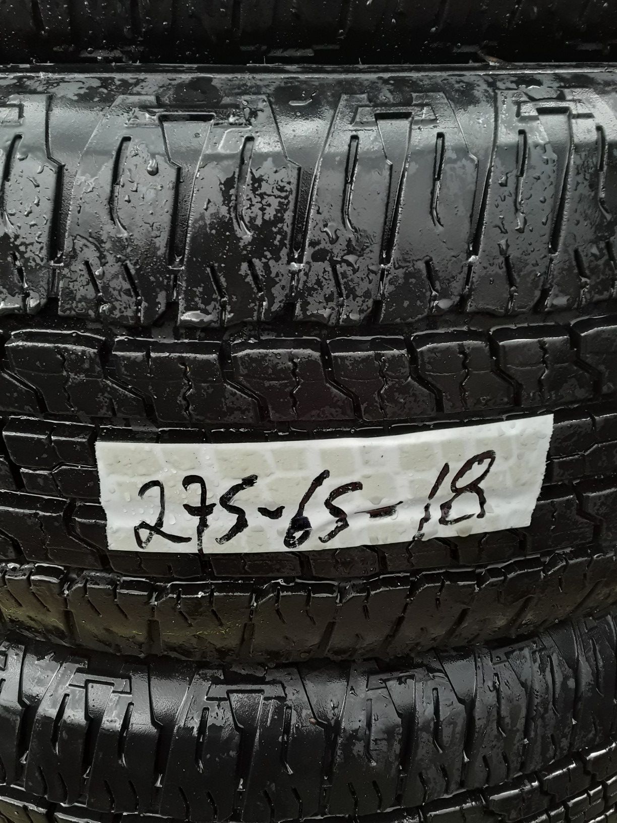 Set of four tires Goodyear wrangler 275 65 r18"