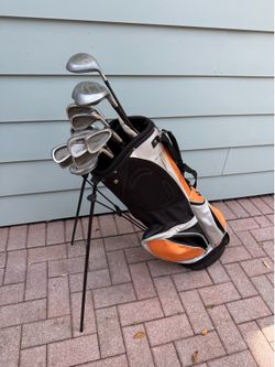 Mens king snake full matching golf club set with golf bag. Right hand