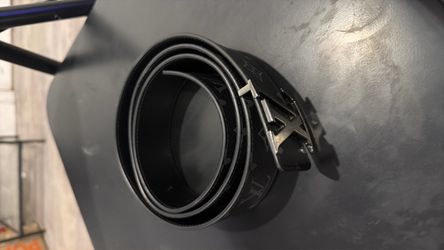 Black Louis Vuitton Belt