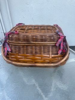 Picnic time basket