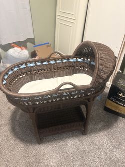 Pottery barn bassinet