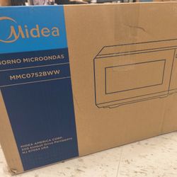 Brand new Midea microwave oven (0.7 or 0.9 Cu ft)