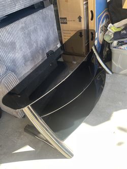 Entertainment center