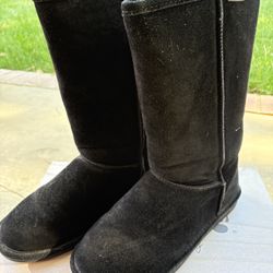 Bearpaw Cloud II Boots (Men’s size 10, Women’s size 11)