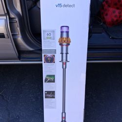 Dyson V15 Detect - BRAND NEW/IN BOX/UNOPENED 