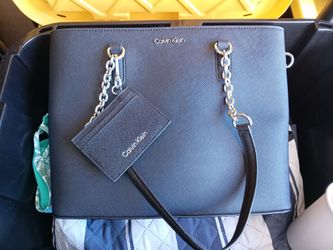 Calvin Klein, New bucket black purse!