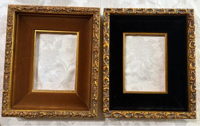 2 vintage frames