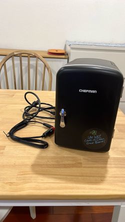 Chefman mini fridge and warmer