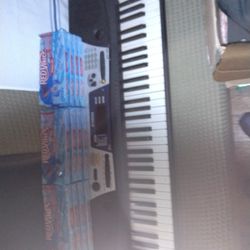 Keyboard Yamaha.