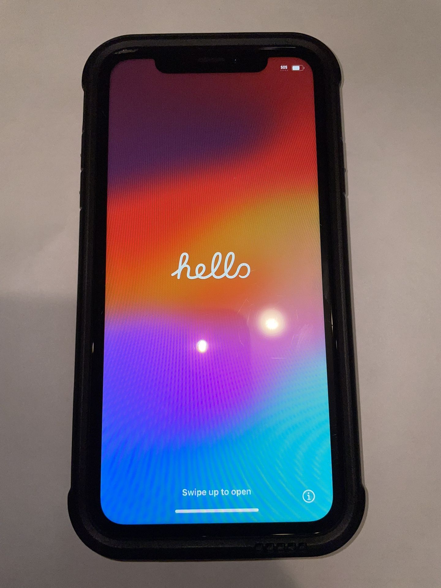 iPhone XR UNLOCKED