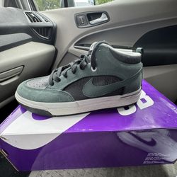 Mens Nike SB React Leo Sz 9.5