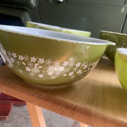 Vintage Pyrex Nesting Bowls