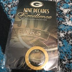Green Bay Packers Nine Decades Of Excellence Medallion Collection 
