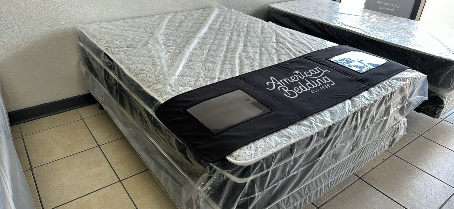 Full pillow Top Mattress And Boxspring