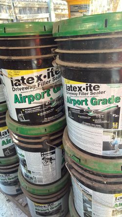 Latex.ite driveway filler sealer