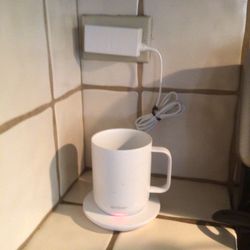 Ember 10 Oz, Heated Coffee Mug W/ Charger Included ☕️ White