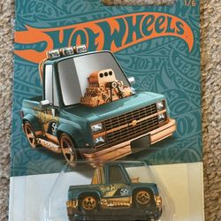 Hot Wheels 56th Anniversary TOOND 83 CHEVY SILVERADO 1/6 HDH54