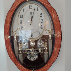 CRYSTAL BY SWAROVSKI CLOCK