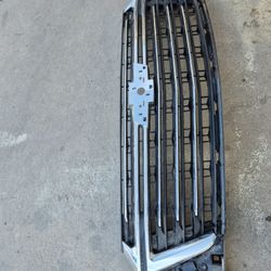 Chevy Traverse Grille Oem
