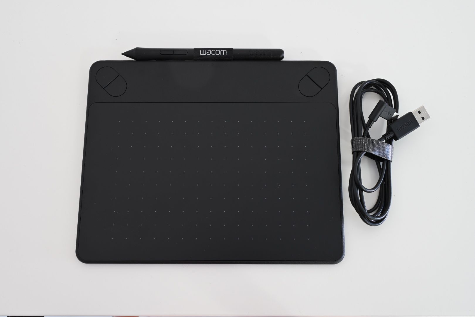 Wacom Intuos Art Pen and Tablet *Literally Used Twice*