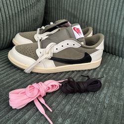 Jordan 1 low Travis Scott medium olive