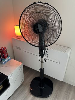 Amazon Basics Oscillating Pedestal Standing Fan – Never Used