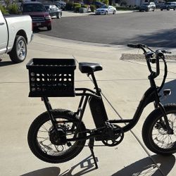 Rad E-bikes