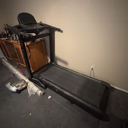 Keys fitness health trainer treadmill