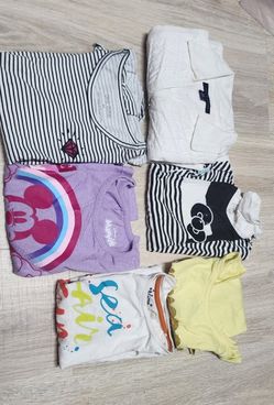 Girl kids top bundle 
Toddler kid girl tshirt bundle
Size 4-6 years
Brands mentioned on pics 
Condition mentioned on pics
No returns
Feel free to ask 