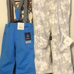 WOMENS  SNOW PANTS  40 EACH  CASH  ONLY AVAILABLE