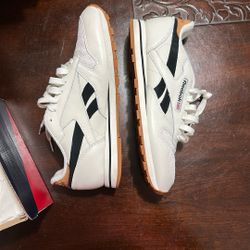 Reebok Men’s Size 10 