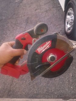 Milwaukee skill saw