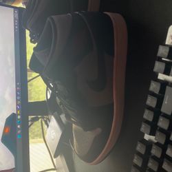 Jordan 1 Shadow 