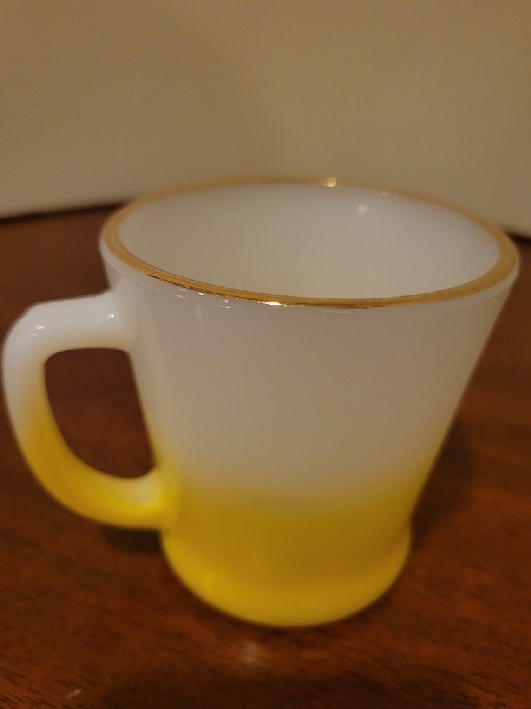 Vintage Anchor Hocking Fire King Fade Mug Yellow/ White