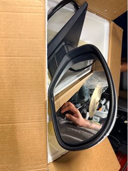 2011 avalanche side mirrors